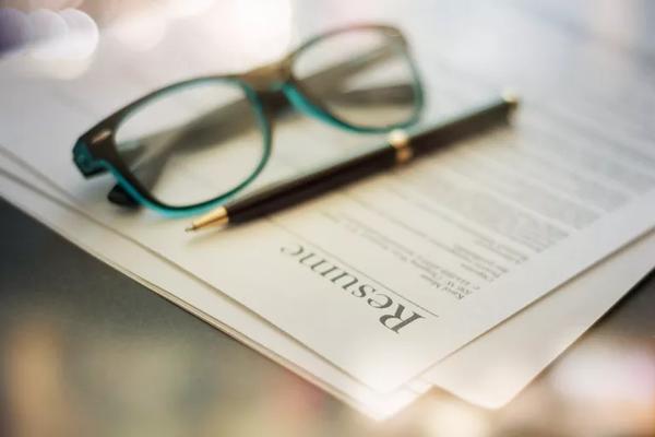 7 Cheap or Free Resume Builder Apps