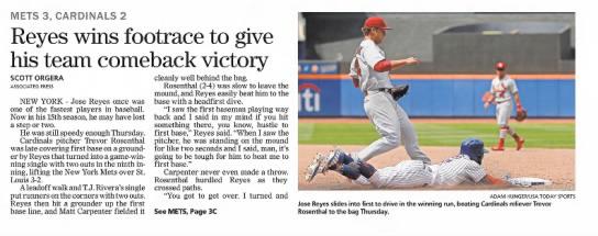 Reyes Wins Footrace to Give His Team Comeback Victory (1 of 2)
